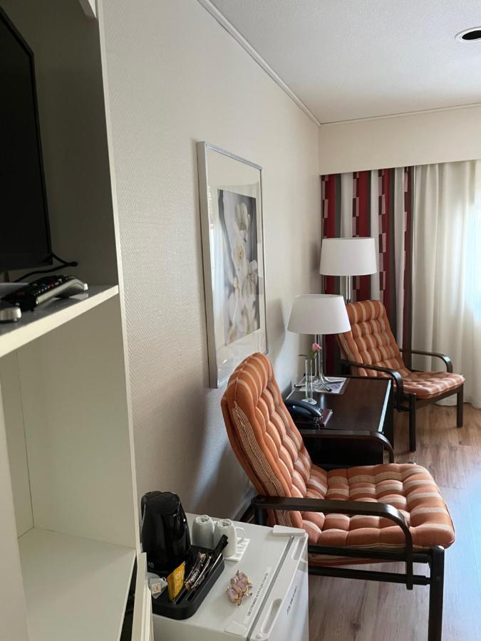 Eckeroe Hotell & Restaurang Экстерьер фото