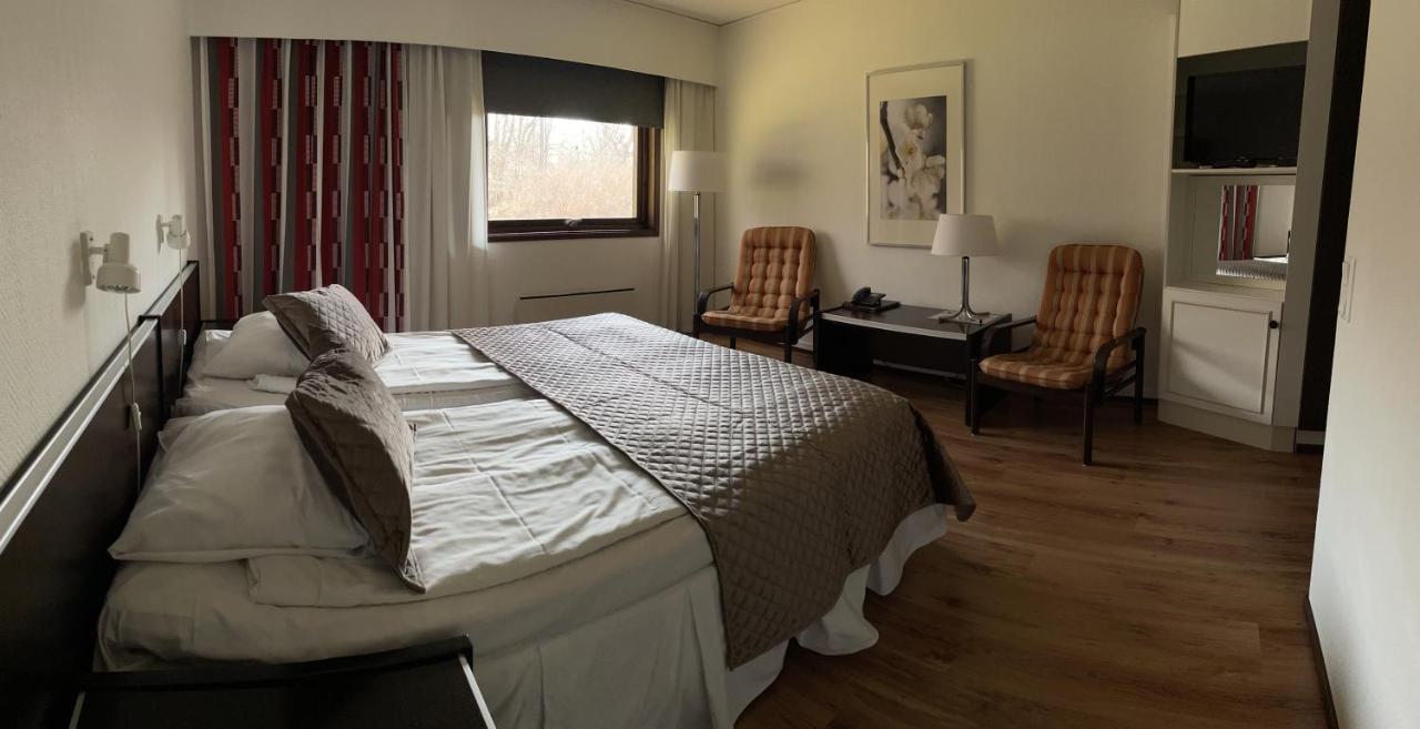 Eckeroe Hotell & Restaurang Экстерьер фото