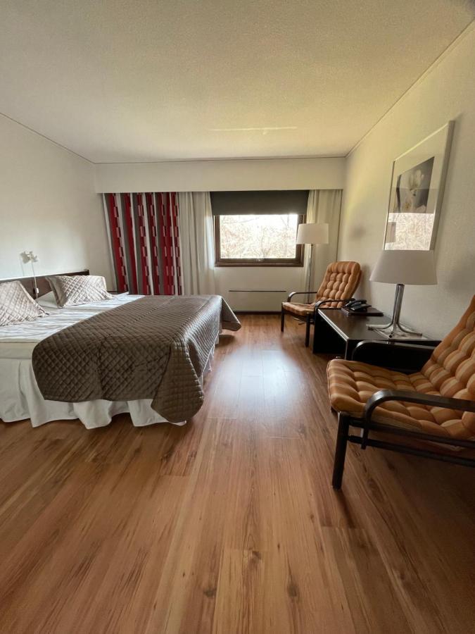 Eckeroe Hotell & Restaurang Экстерьер фото